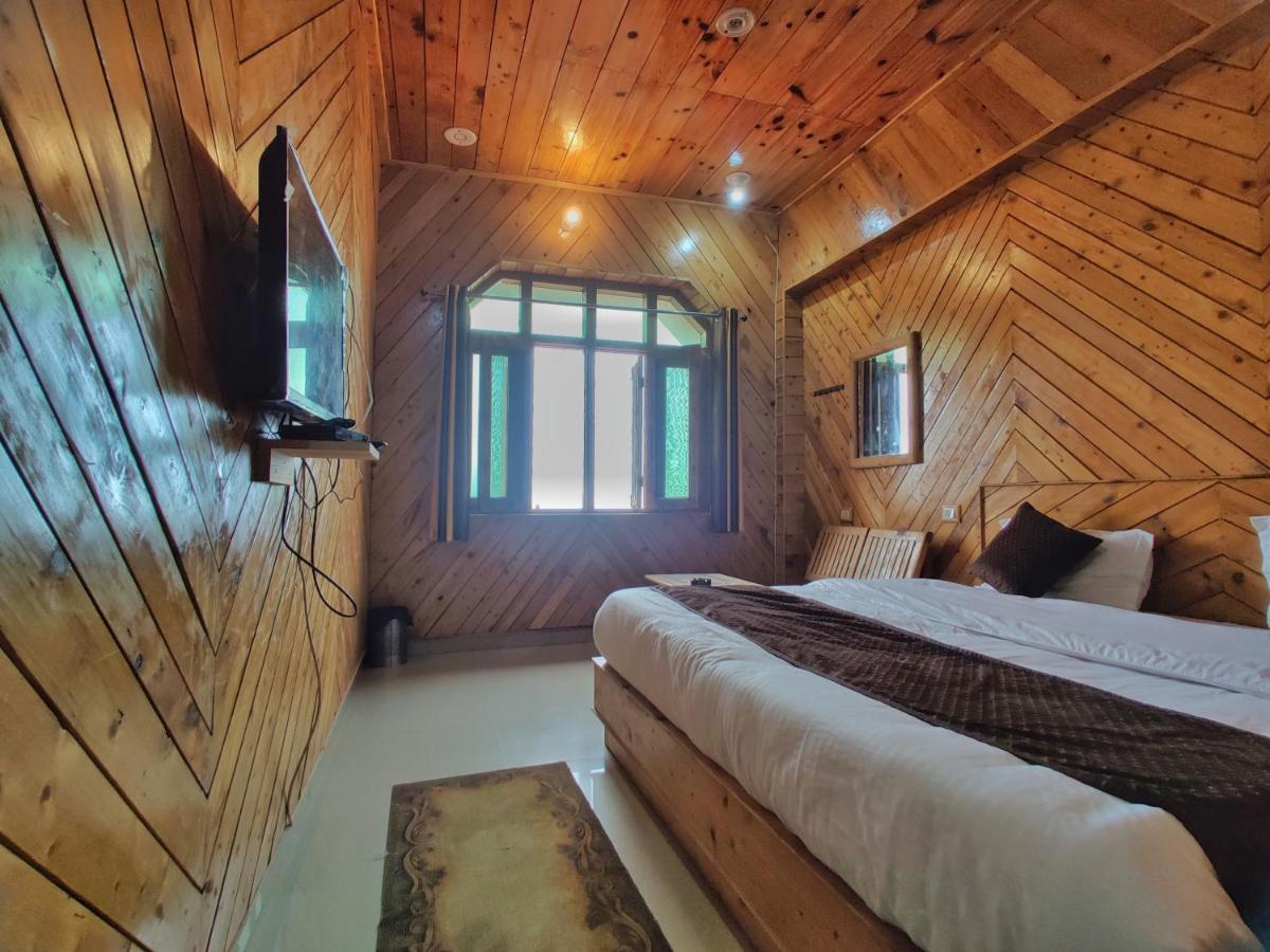 Отель Himalayan Bliss Чакрата Экстерьер фото