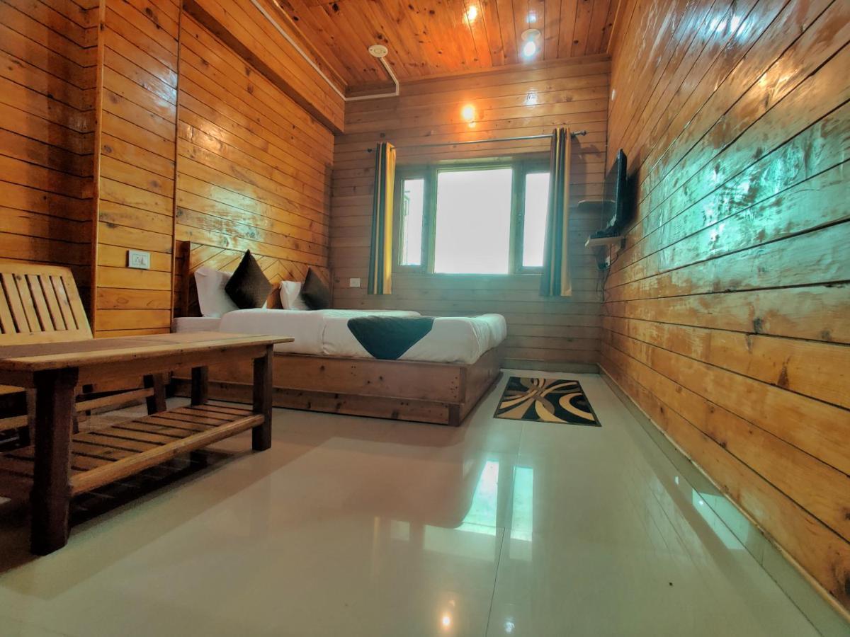 Отель Himalayan Bliss Чакрата Экстерьер фото